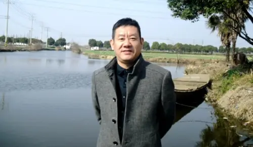 权威百科专家报道优秀企业家 高分子桥架创始人——薛瑞清